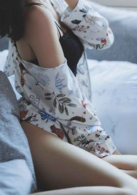 用肉体还债三级_蓝光超清免费观看