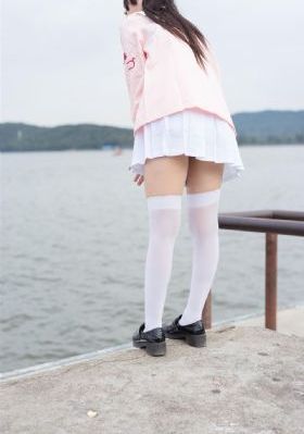 裙子下面是野兽动漫_高清在线观看视频